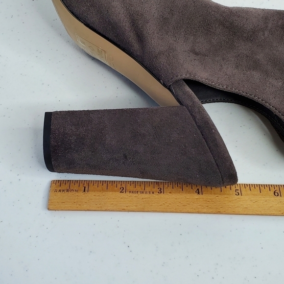 Aldo Suede Peep Toe Bootie Size 11 Gray Open Back Ankle Wrap Chunky Heel Shoe - Picture 13 of 15